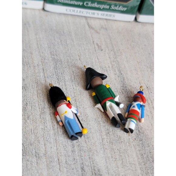 Hallmark miniature clothes pins Soldier ornament Xmas set - Picture 5 of 5